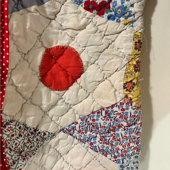 Patchwork Quilted quilt coat with Red Accents - Picture 3 of 7